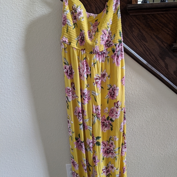 Floral jumpsuit - Picture 2 of 3